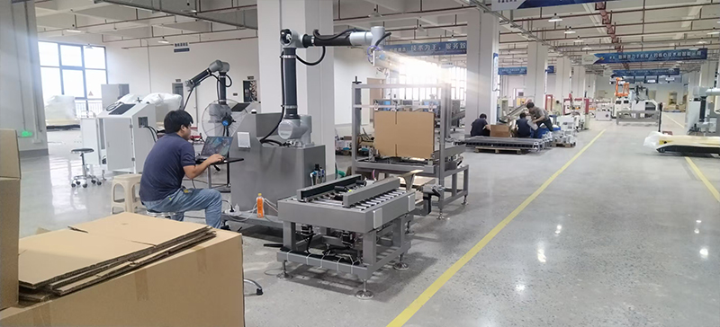 Palletizing robots (2).jpg